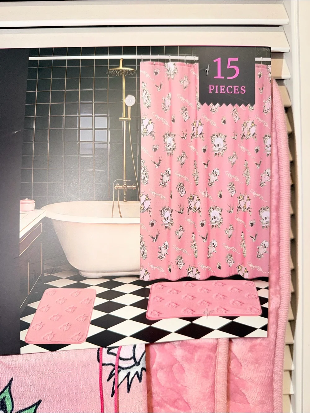 🐯Ed Hardy Pink 15-Piece Shower Curtain Set with Heart Tattoo 💖